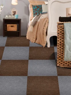 Teppichbodenfliese, Silber