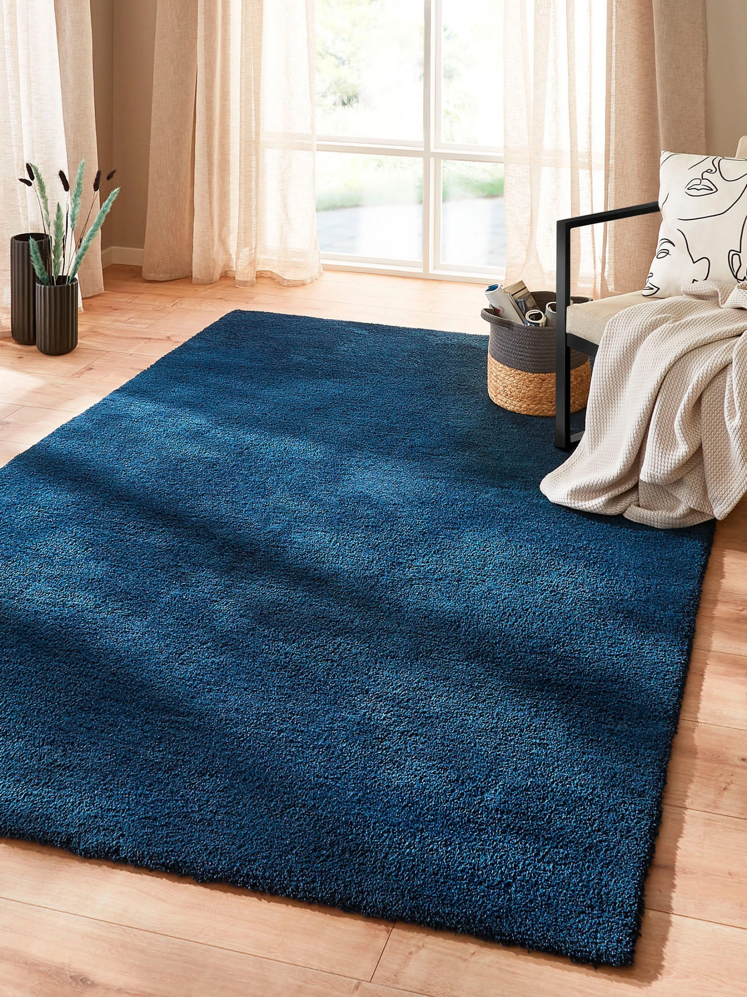 Hochflor-Teppich, Dunkelblau 1 Hochflor-Teppich, Dunkelblau