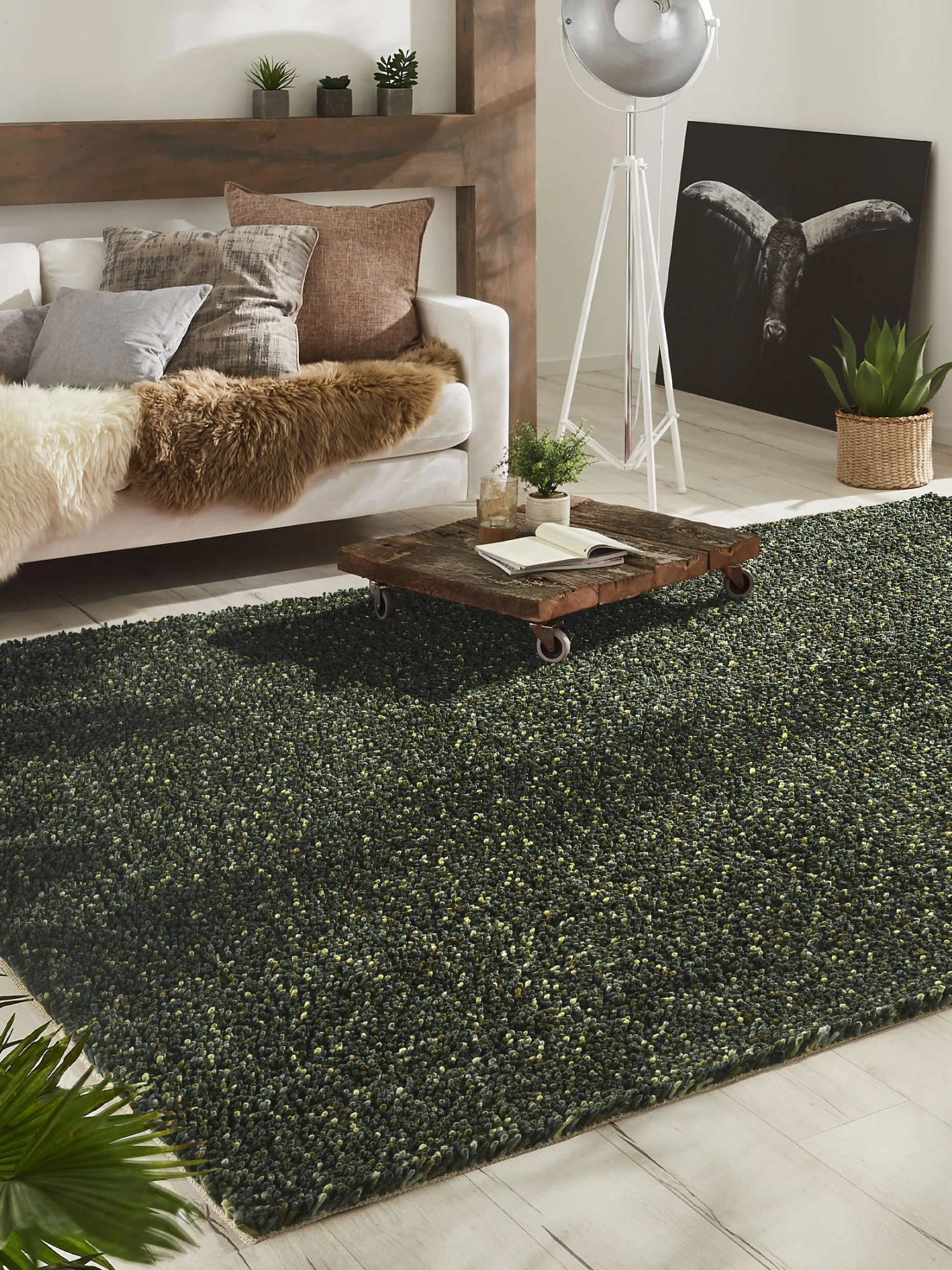 Hochflor-Teppich, Dunkelgrün 1 Hochflor-Teppich, Dunkelgrün